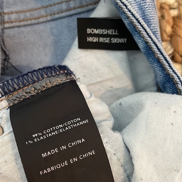 𝅺Neon Blonde Bombshell High Rise Skinny Jeans - Picture 7 of 11